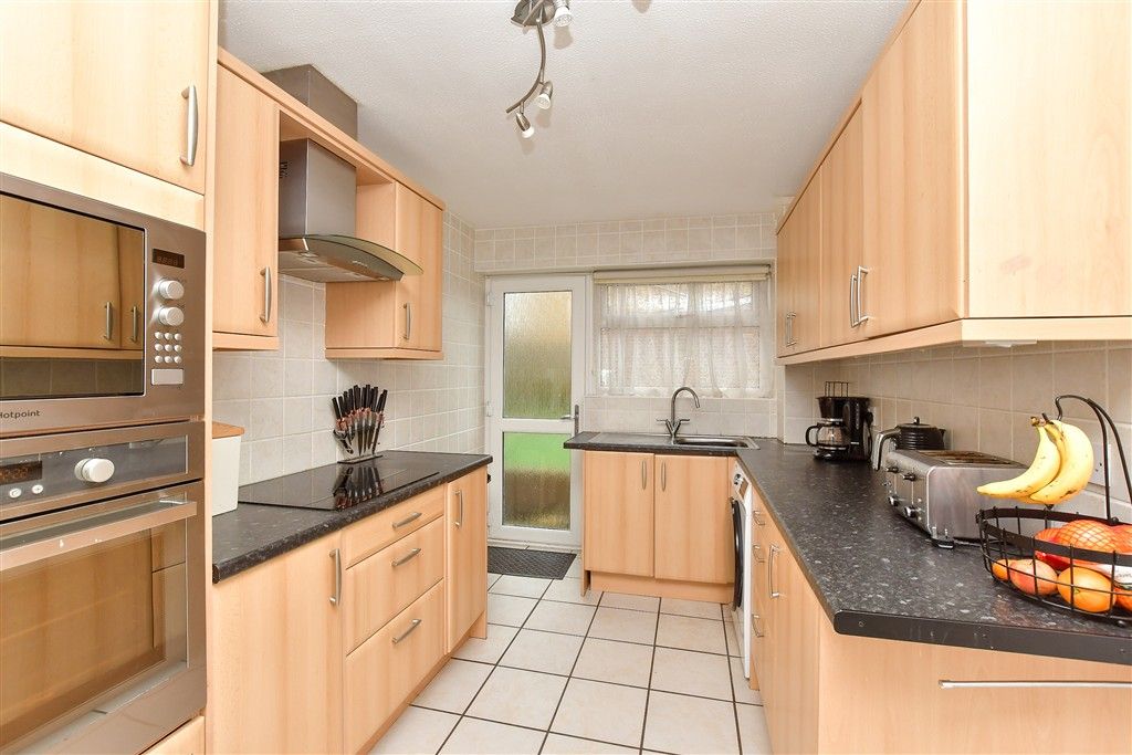 Property photo 3 of 12 Kitchen/Breakfast Room
