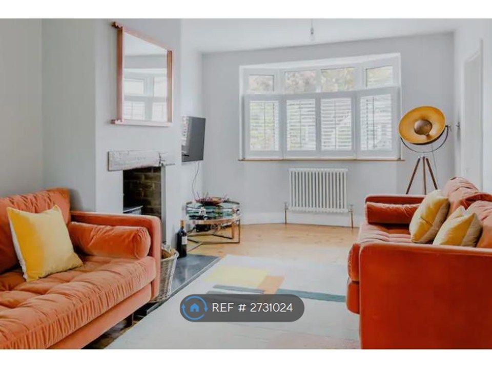 Property photo 2 of 13 Living Room