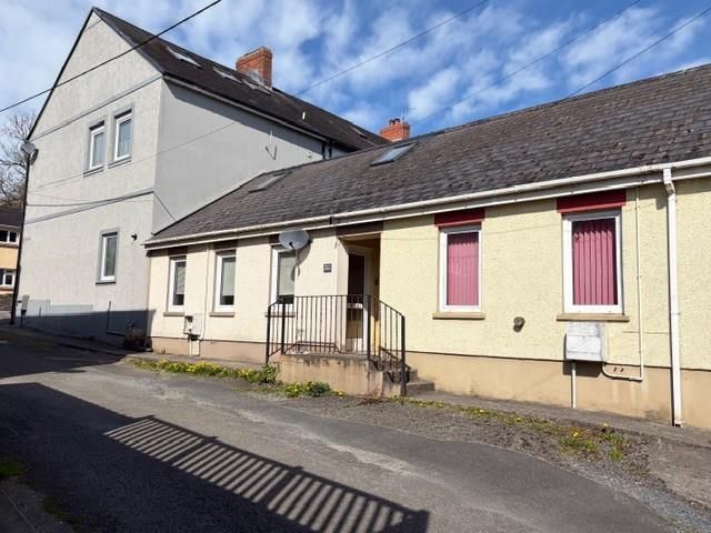 Property photo 1 of 15 Islwyn13.Jpg