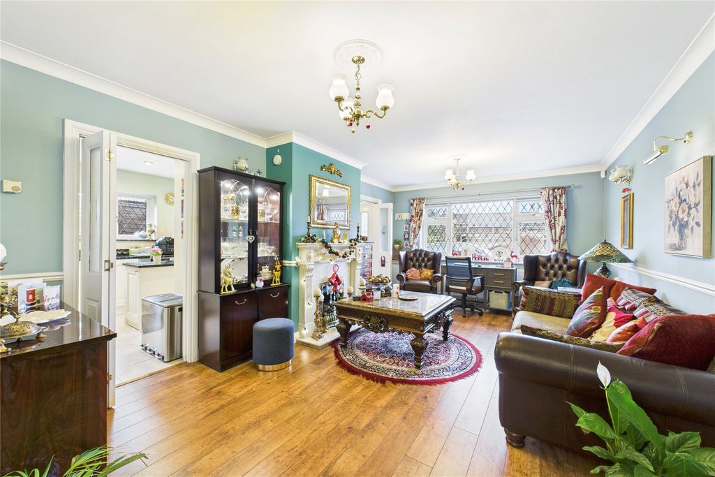 Property photo 3 of 16 Picture No. 06