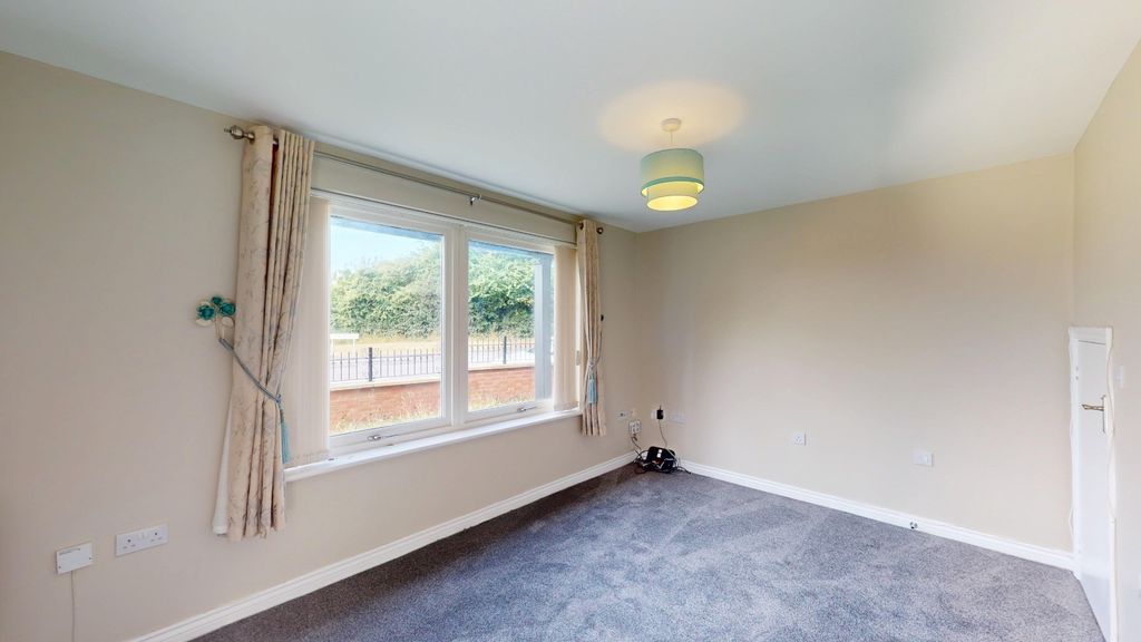 Property photo 3 of 15 4522614
