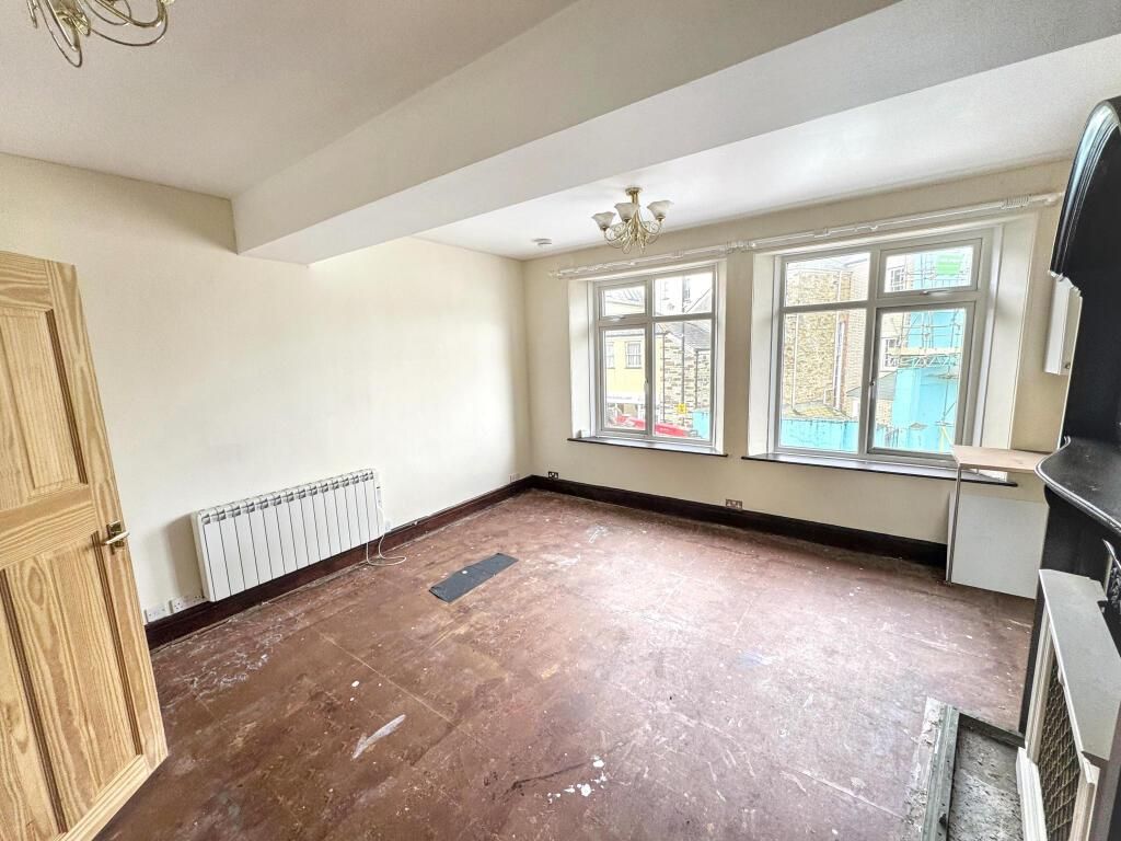 Property photo 2 of 4