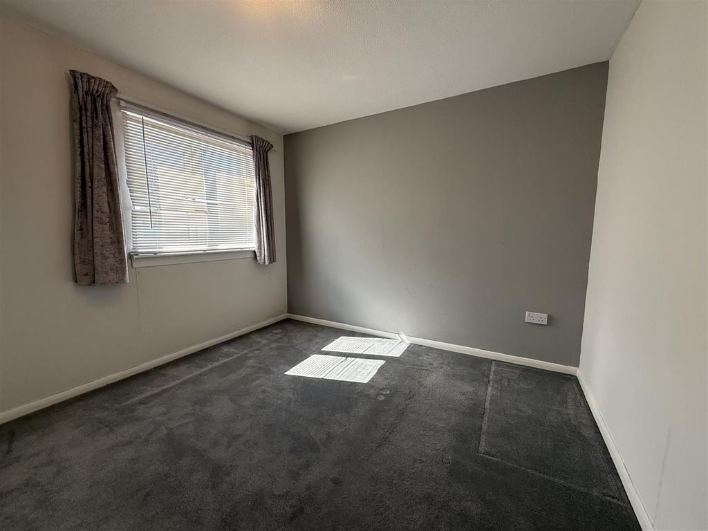 Property photo 3 of 12 Img_4963.Jpeg