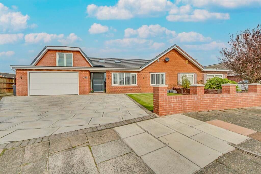 Property photo 1 of 72 4251770