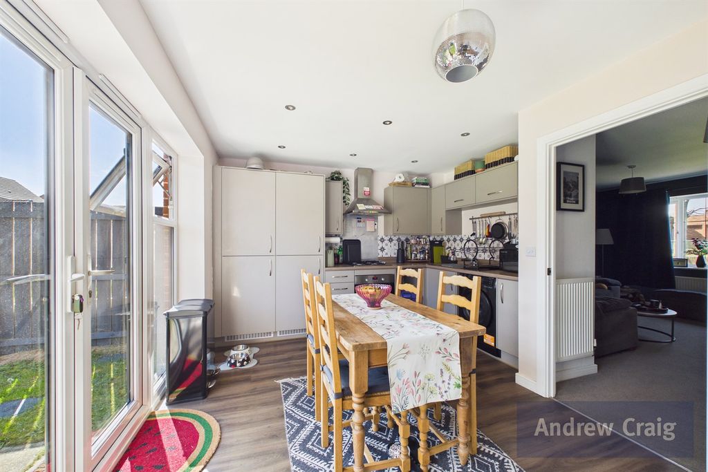 Property photo 3 of 13 Kitchen/Diner