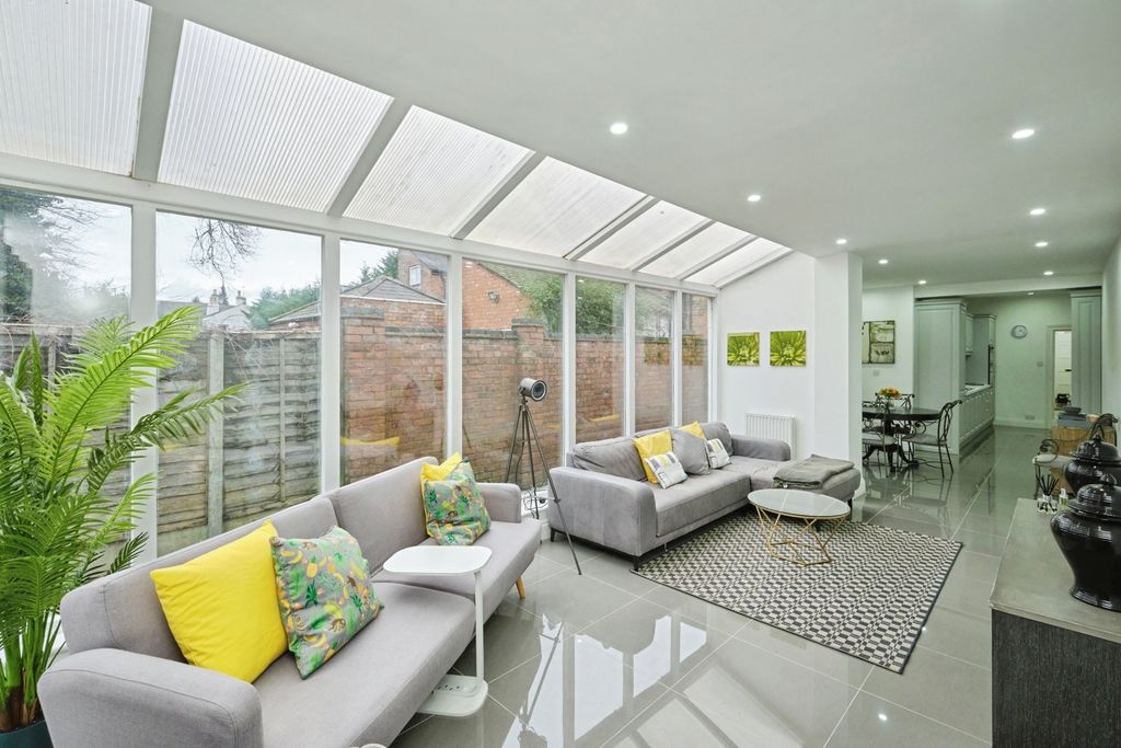 Property photo 1 of 31 Pbox-Img.Jpg