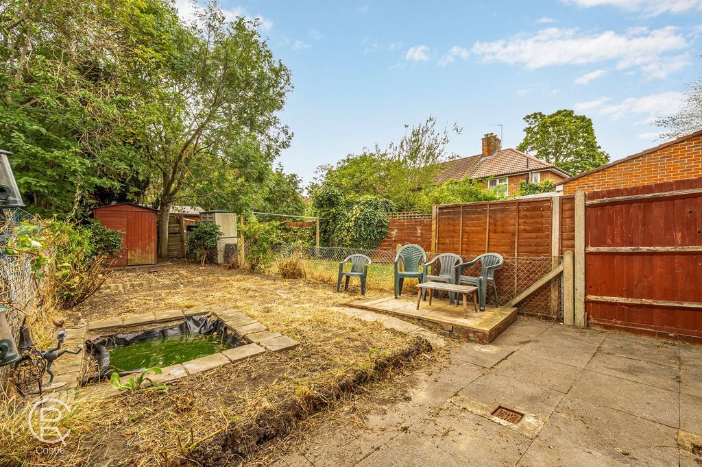 Property photo 3 of 11