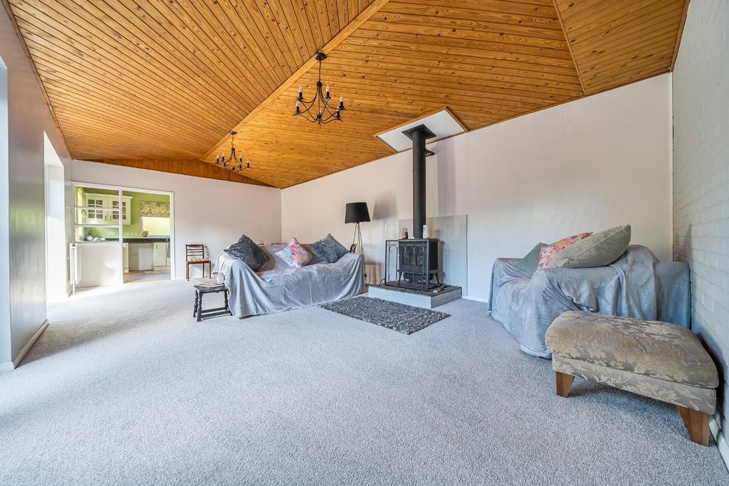 Property photo 3 of 17 1341652-10-68cd83Ec1Ede5.Jpg