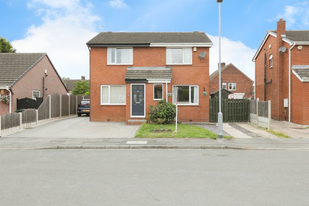 Property photo 1 of 17