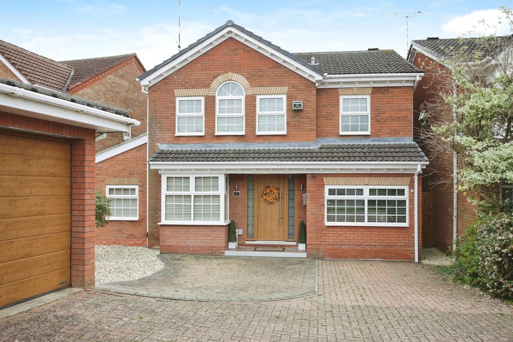 Property photo 1 of 24