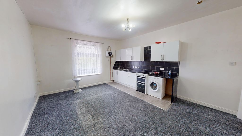 Property photo 2 of 5 271-Bradford-Road-03092026_130811