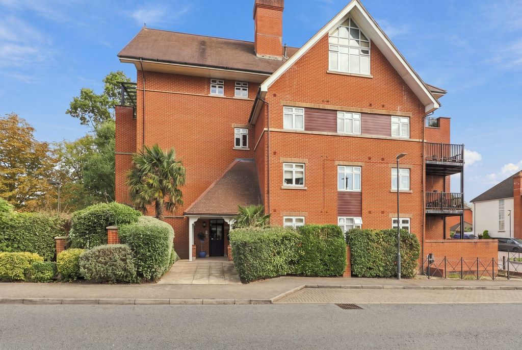 Property photo 1 of 14