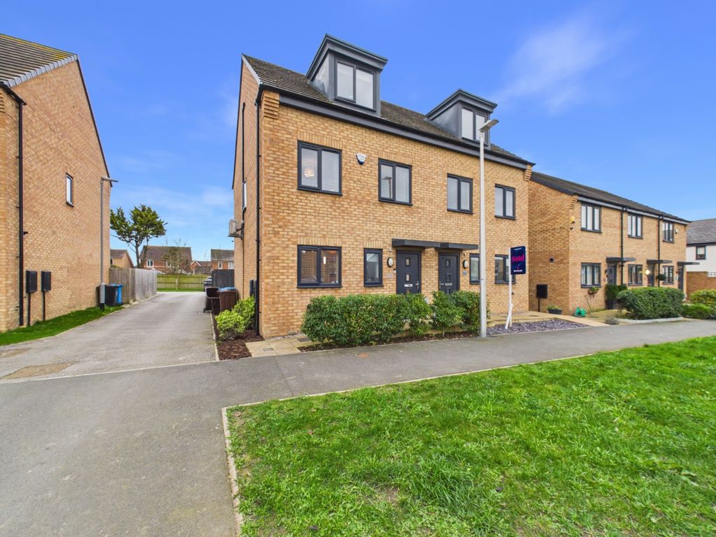 Property photo 1 of 18 4951923