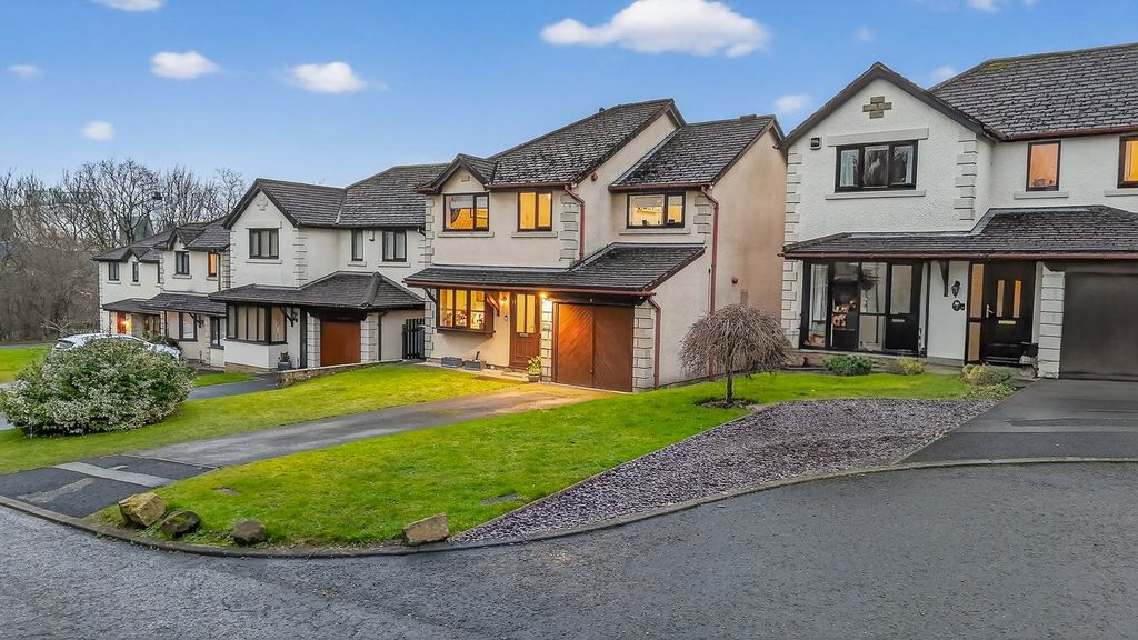 Property photo 1 of 30