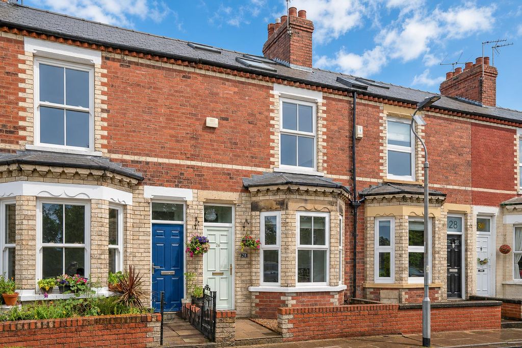 Property photo 1 of 17 External