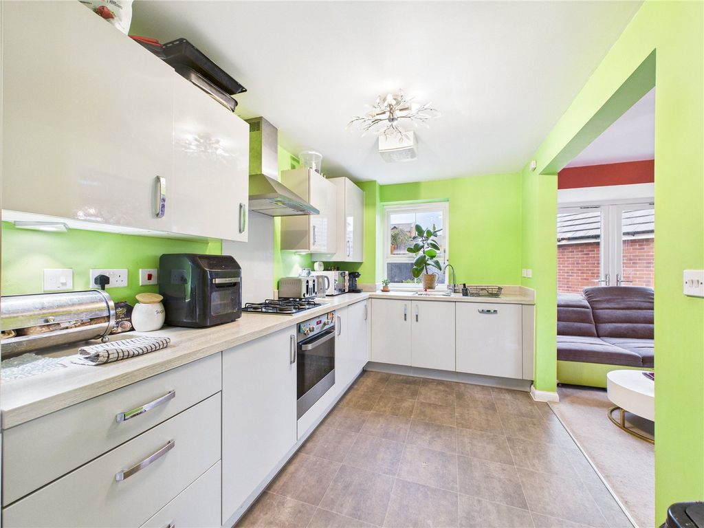 Property photo 3 of 18 Picture No. 06