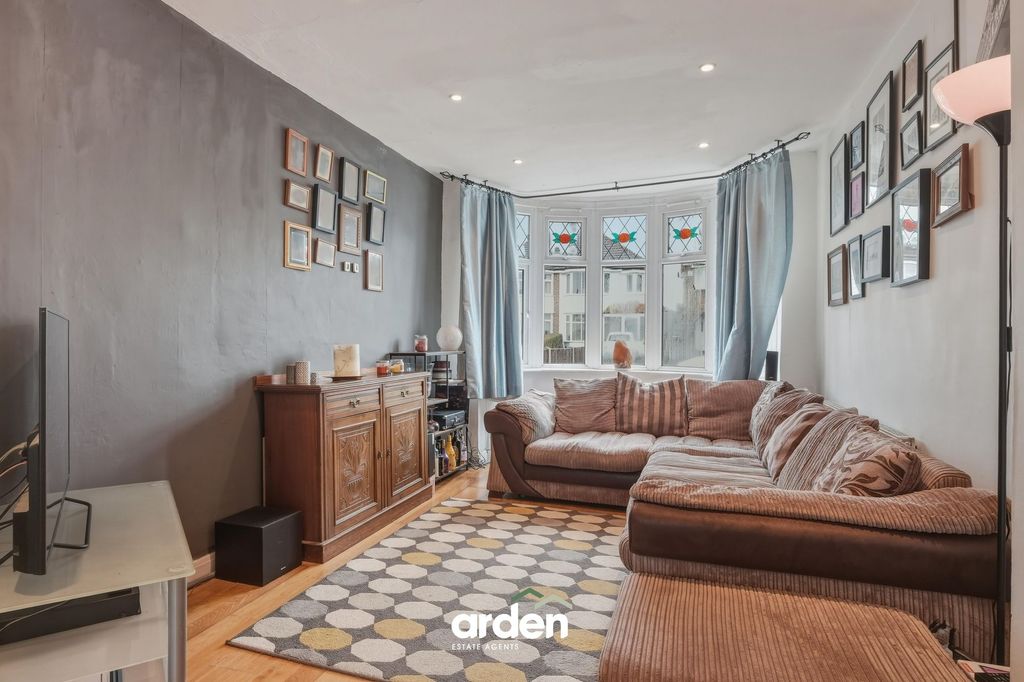 Property photo 2 of 16