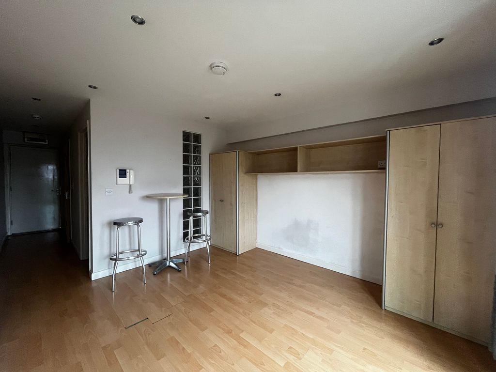 Property photo 2 of 4 Annex