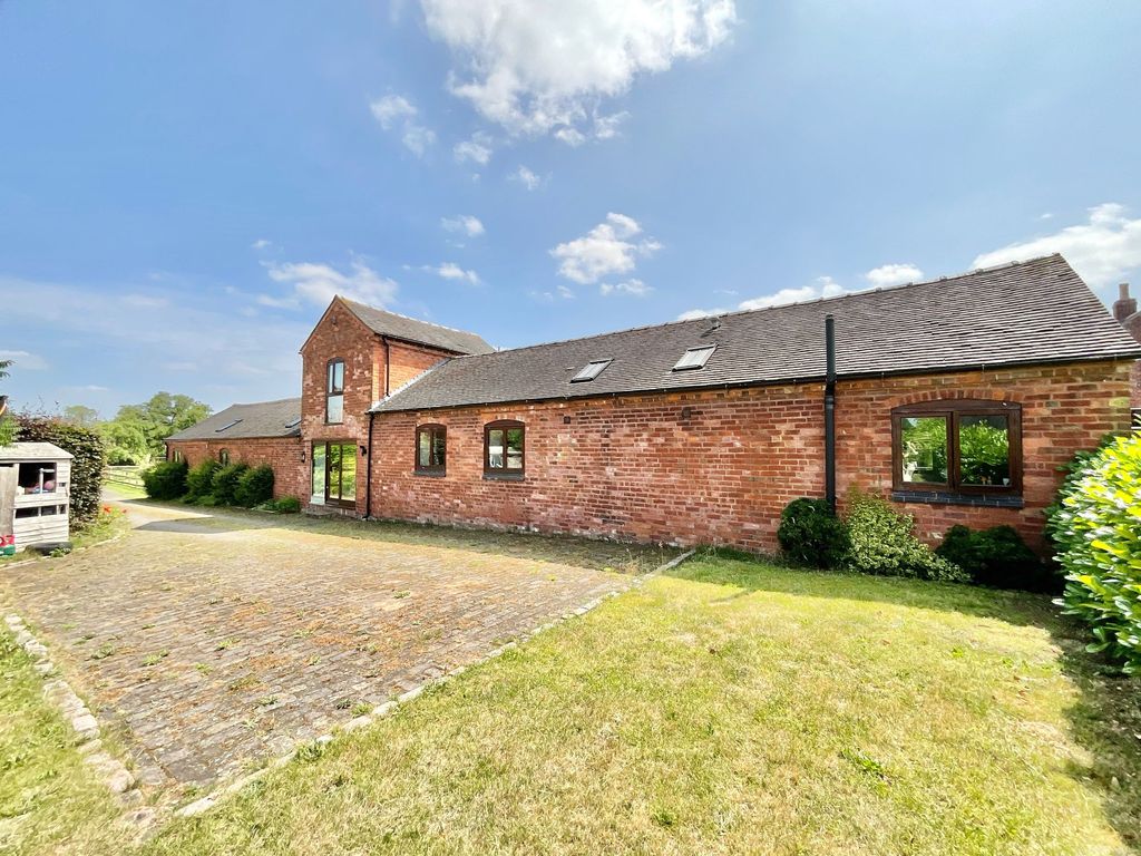 Property photo 1 of 32