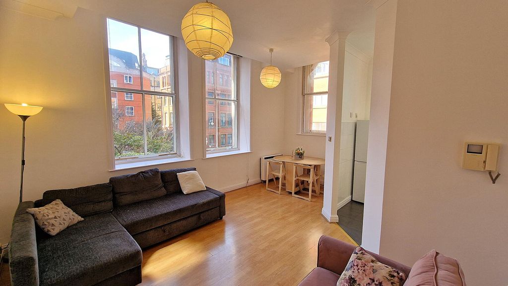 Property photo 3 of 42 Living Room