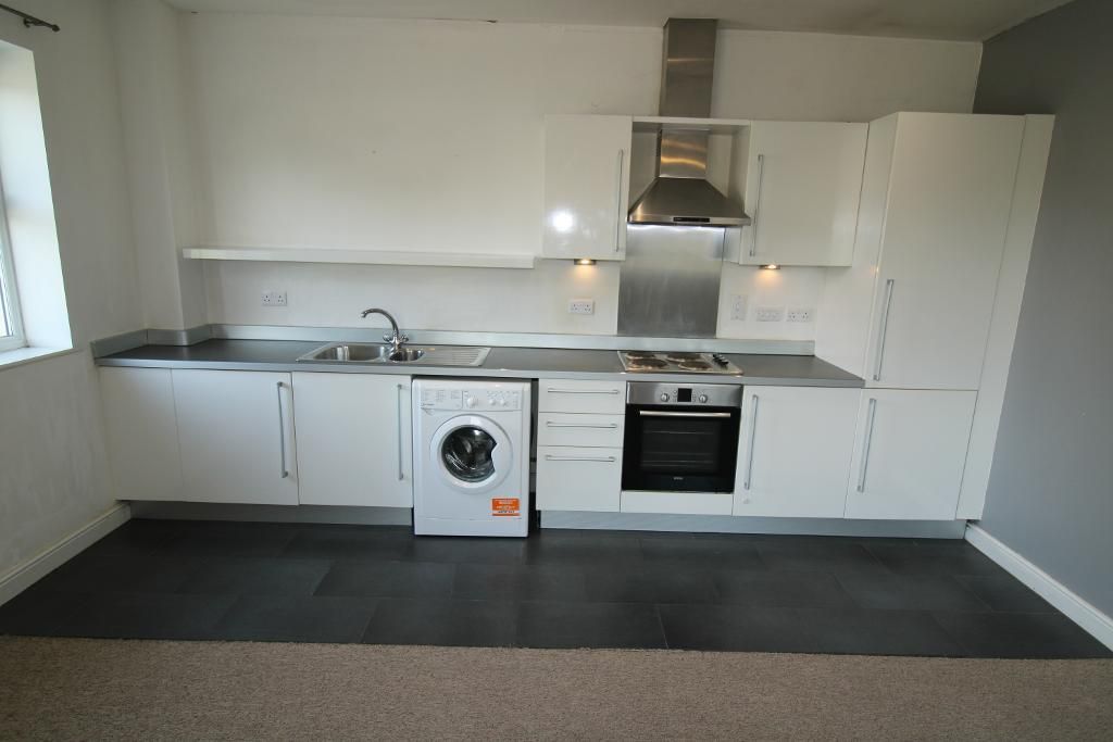 Property photo 2 of 6 Kitchen