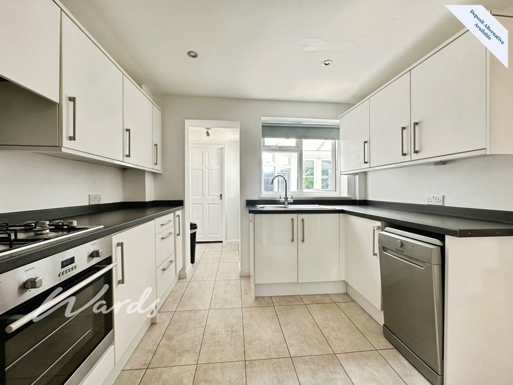 Property photo 3 of 26 Kitchen