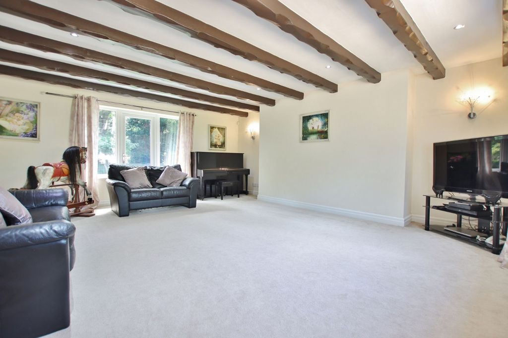 Property photo 3 of 28 Photo 5