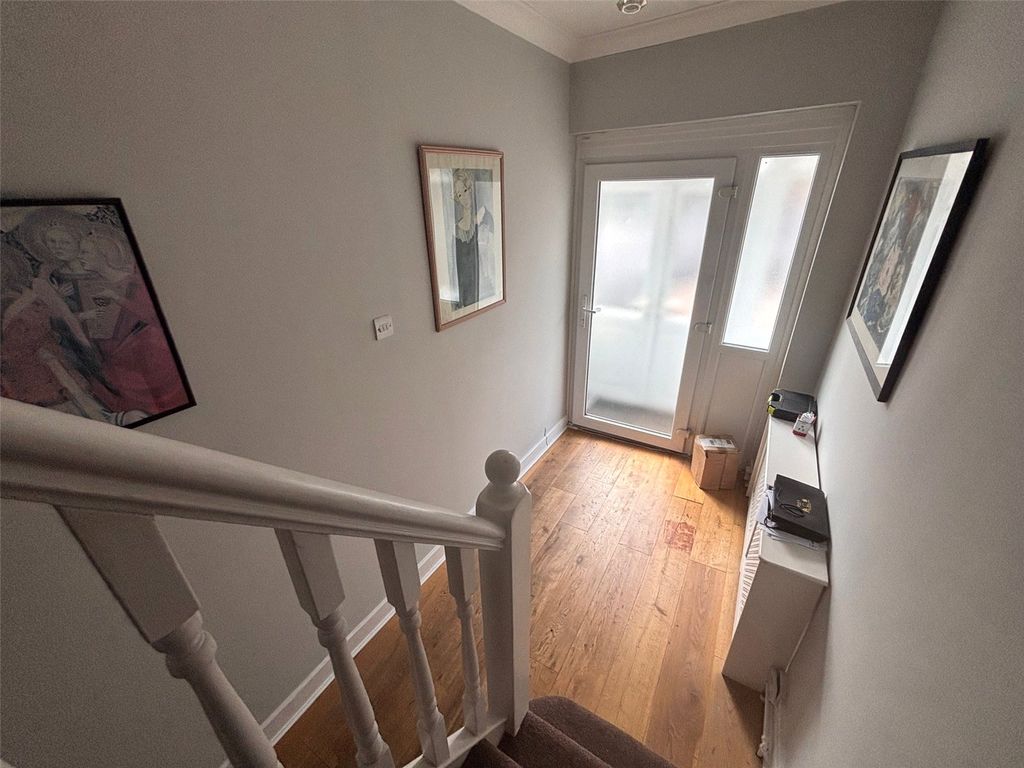 Property photo 2 of 12 Picture No. 25
