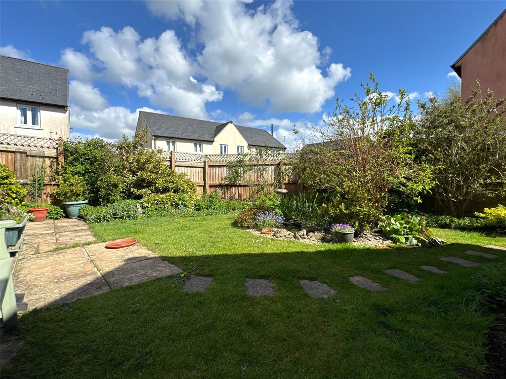 Property photo 2 of 19 Picture No. 29