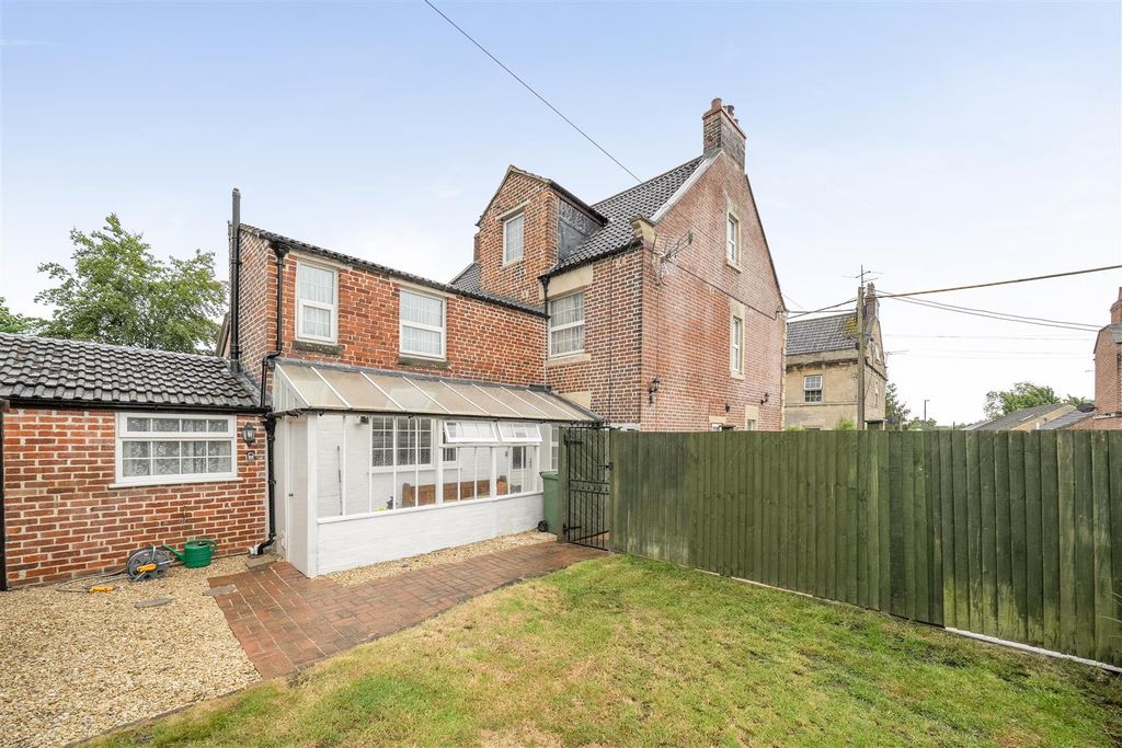 Property photo 2 of 20 1471774-18-6A2142d7ce600.Jpg