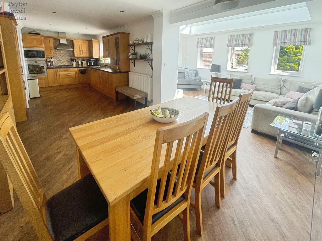 Property photo 3 of 20 Not Specified