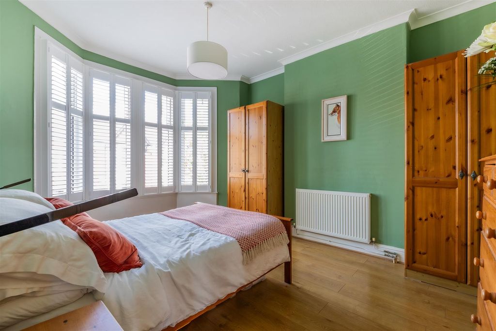 Property photo 3 of 25 16-23.Jpg