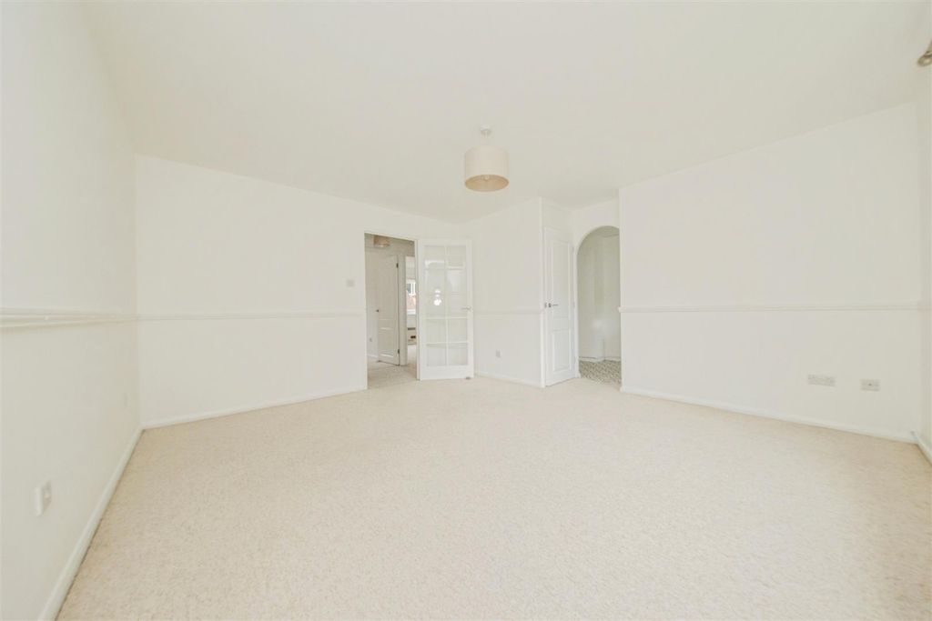 Property photo 2 of 9 Bedroom 2