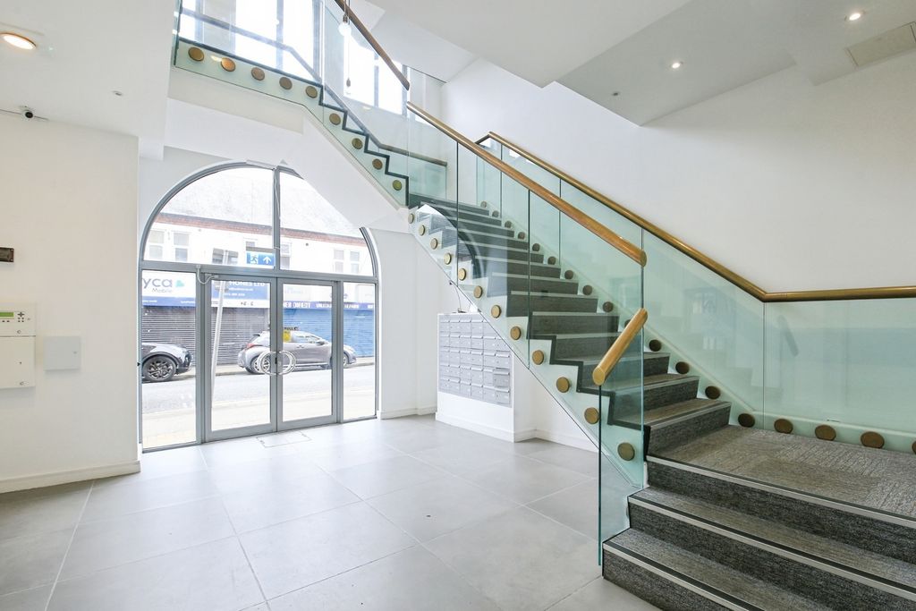 Property photo 3 of 17 Photo