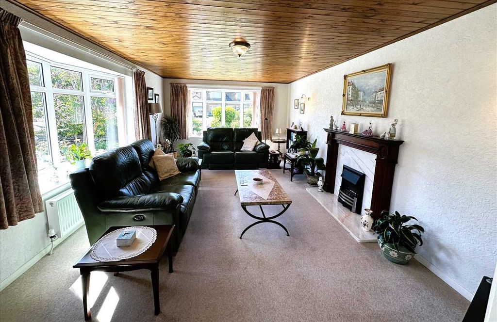 Property photo 3 of 19 L-Shaped Reception Hall: