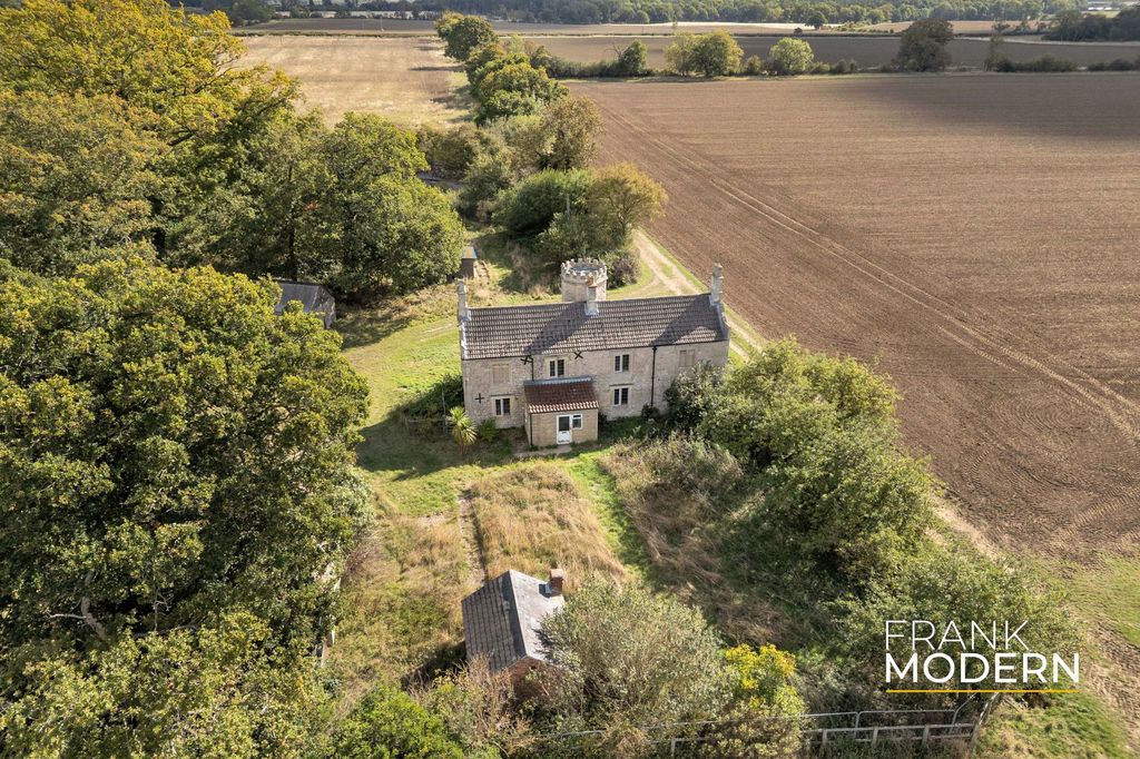 Property photo 2 of 29 Exterior