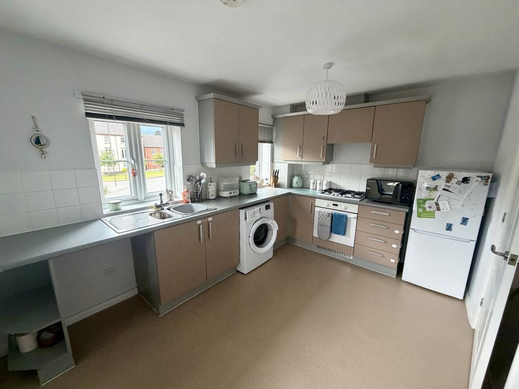Property photo 2 of 7 Img_2383