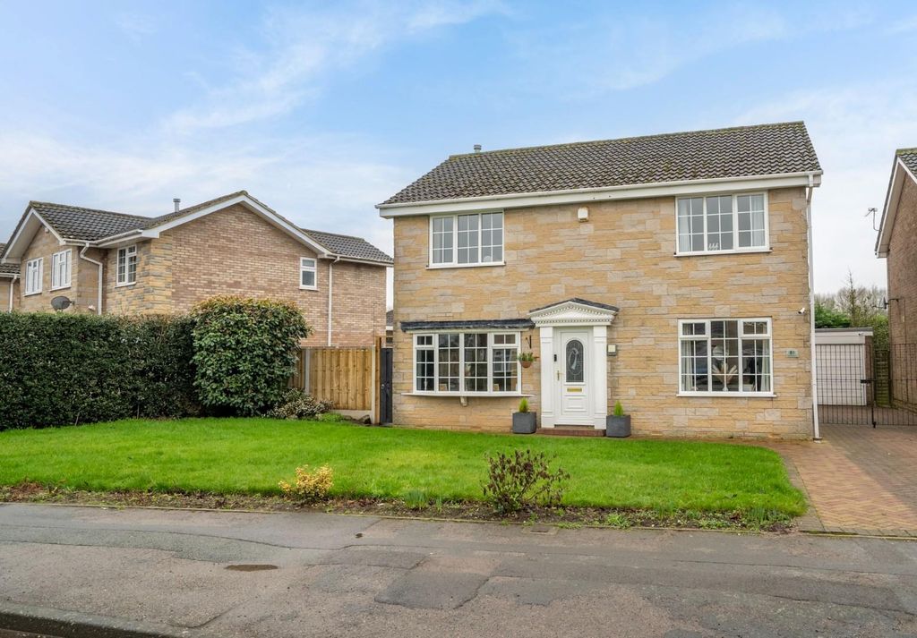 Property photo 1 of 17 Main