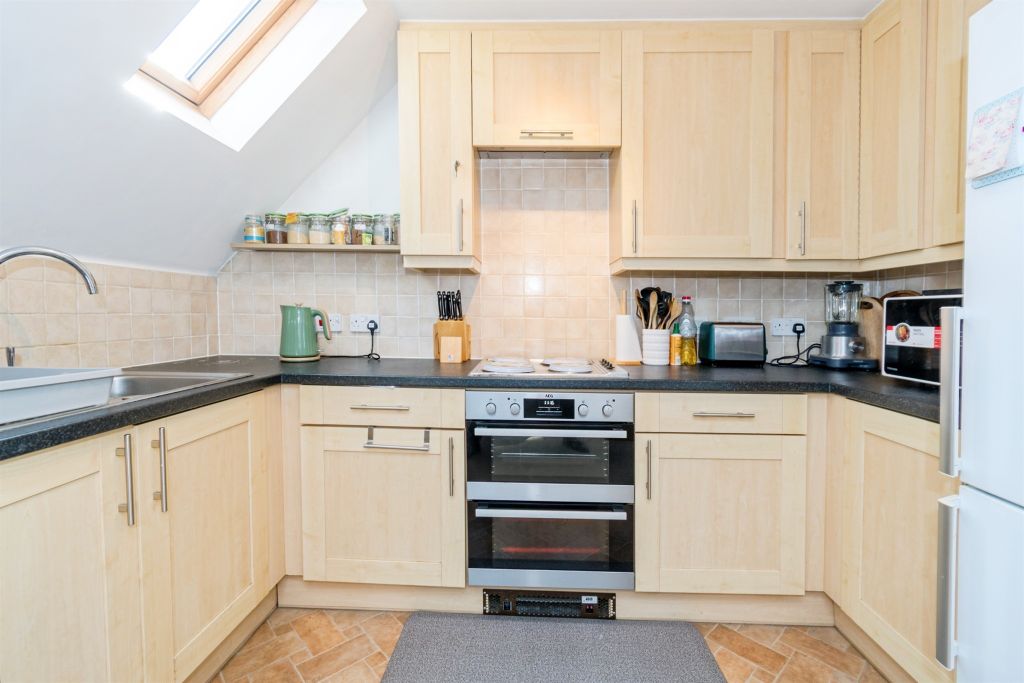 Property photo 3 of 16