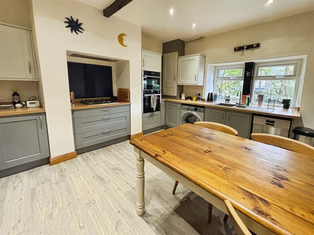 Property photo 2 of 23 Dining Kitchen