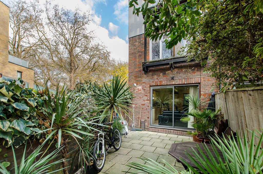 Property photo 3 of 9