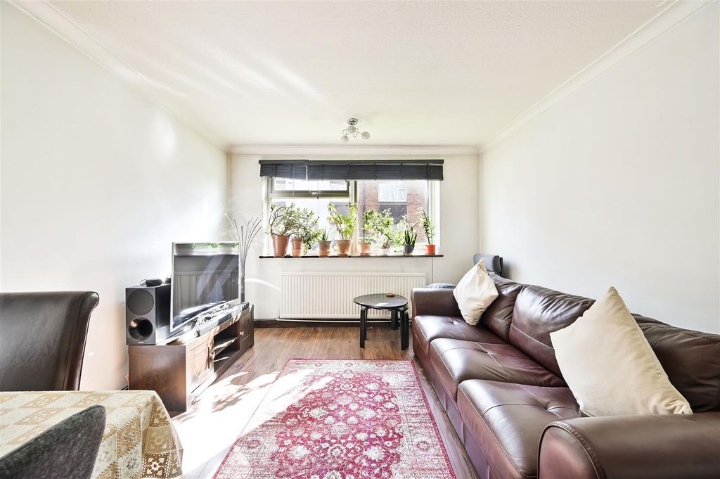 Property photo 2 of 11 Reception.Jpg