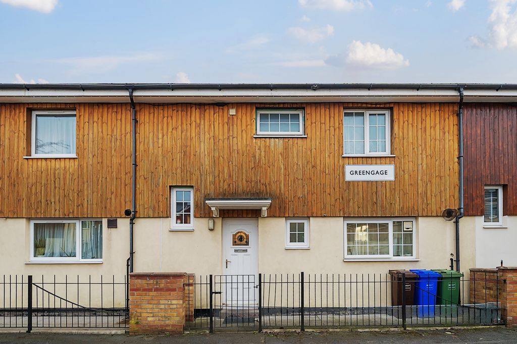 Property photo 1 of 16