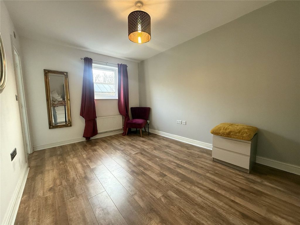 Property photo 3 of 18 Picture No. 03