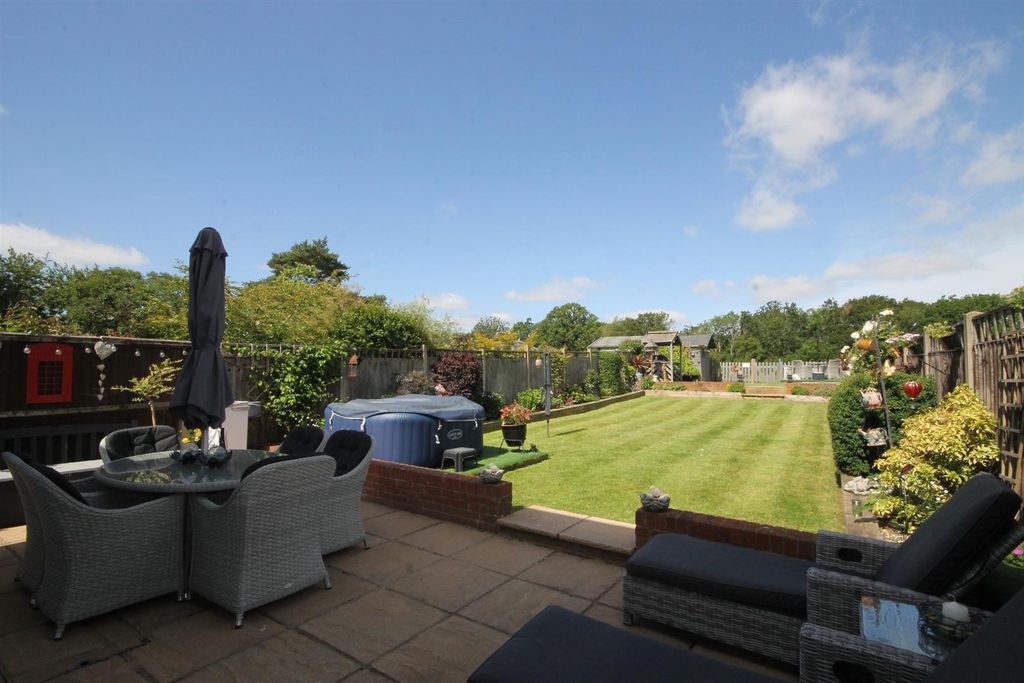 Property photo 2 of 20 .Garden.Jpg