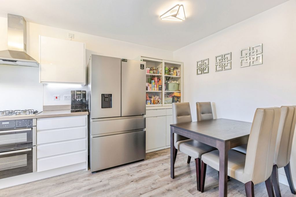 Property photo 2 of 23 Kitchen Diner