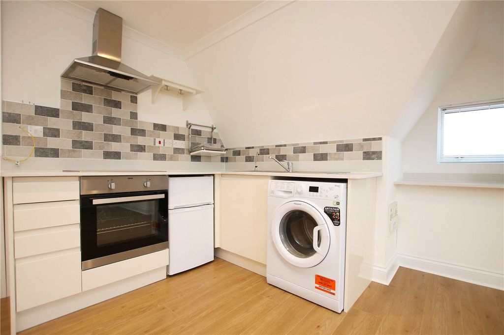 Property photo 3 of 6 Picture 3