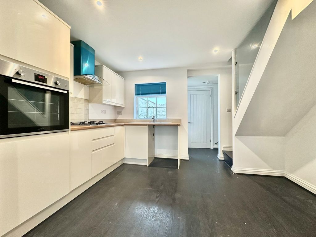 Property photo 3 of 7 Picture No. 06