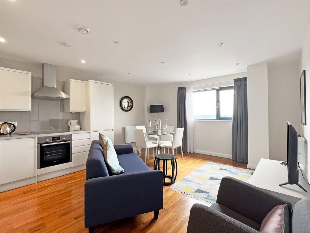 Property photo 3 of 14 Robinson Jackson