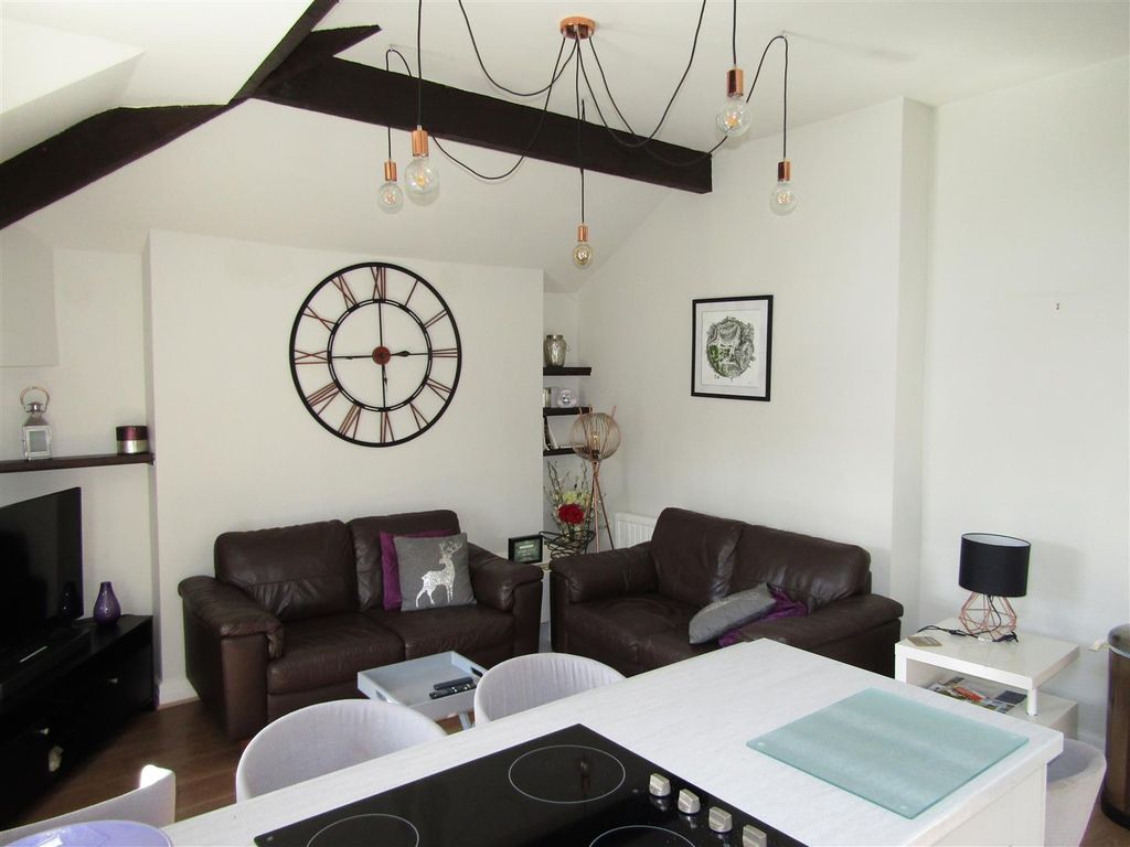 Property photo 2 of 11 Img_8873 - Copy.Jpg